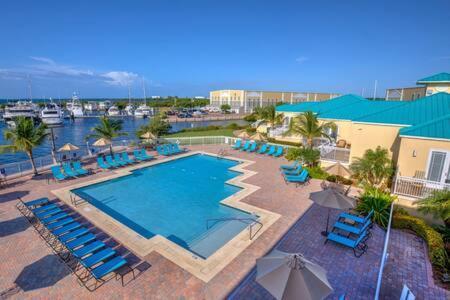 Grand Marina Suites Stock Island Yacht Club Key West Exterior foto